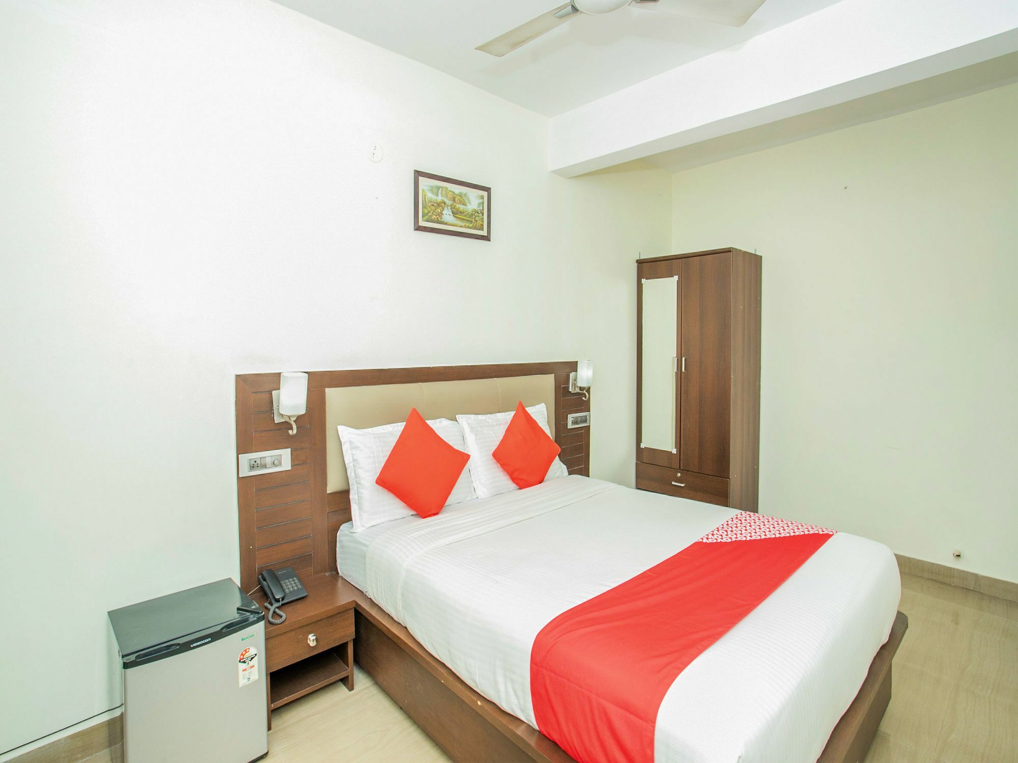 Oyo 13170 Victory Suites Bengalúr Exteriér fotografie