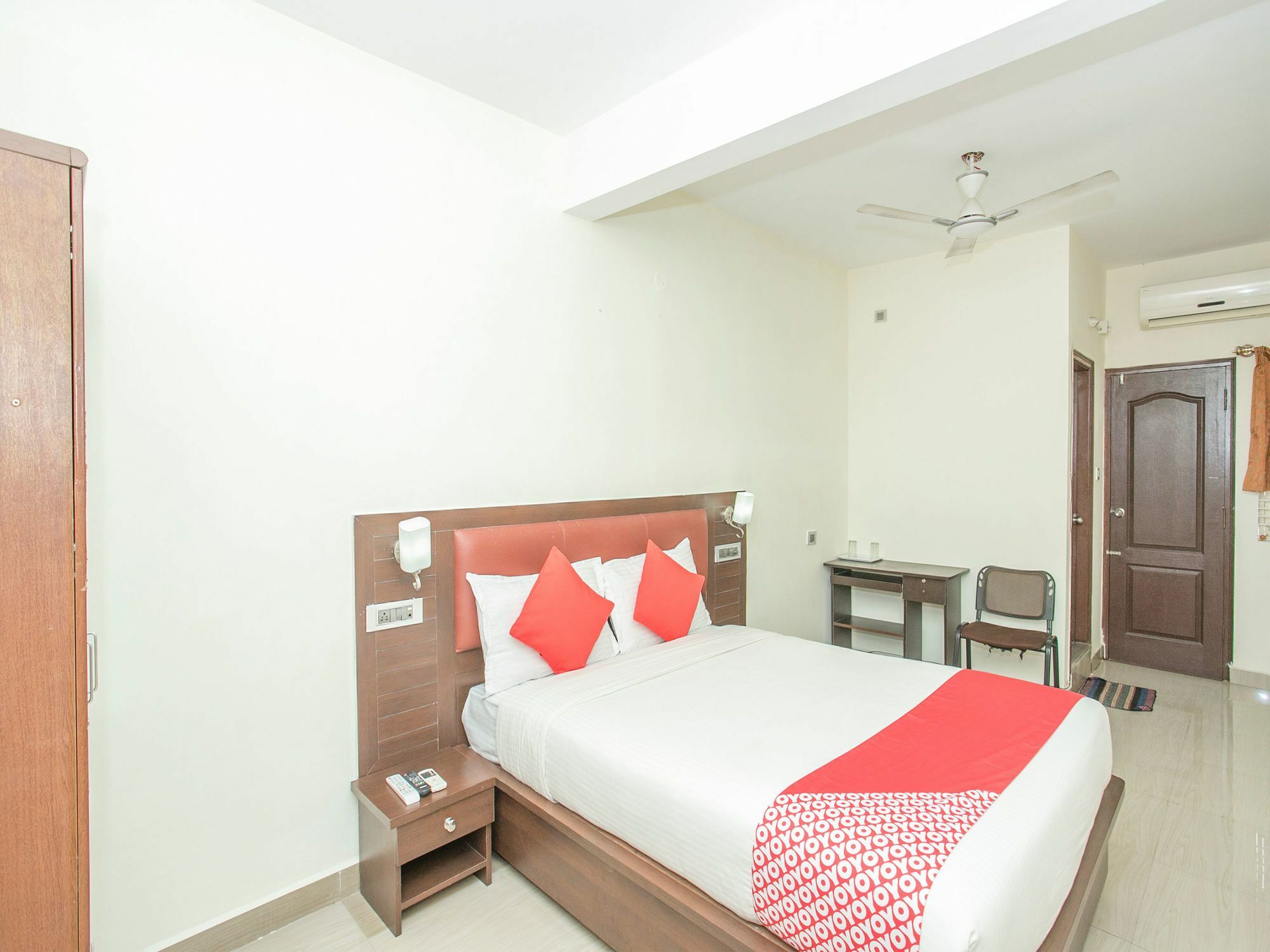 Oyo 13170 Victory Suites Bengalúr Exteriér fotografie